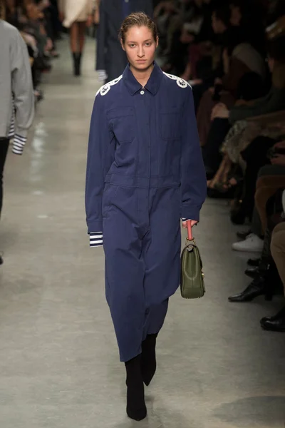 Look 24